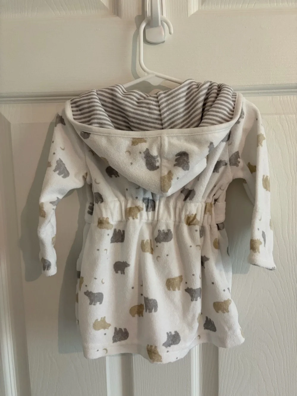 Carter’s Baby Hooded Bathrobe 0-9M Neutral Bear Print Plush Spa Robe